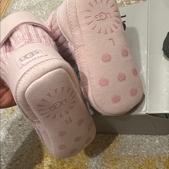 Baby uggs - Picture 5 of 6